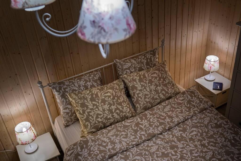 Provensalsky Rodinny Apartman Mandolina Бойнице Екстериор снимка